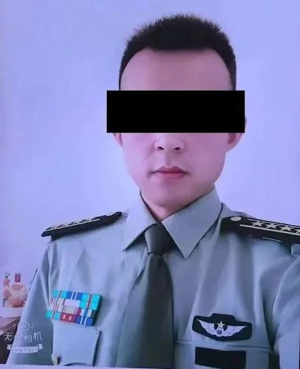 A 35 -year-old man who claimed to have 30 years of military service cheated people into marrying him and defrauded them of more than 120,000 yuan 